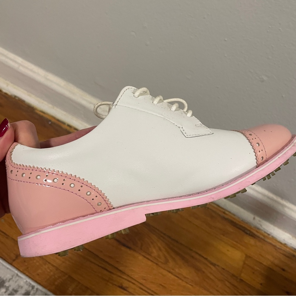 G/FORE WOMEN'S CAP TOE GALLIVANTER GOLF SHOE - Picture 3 of 8
